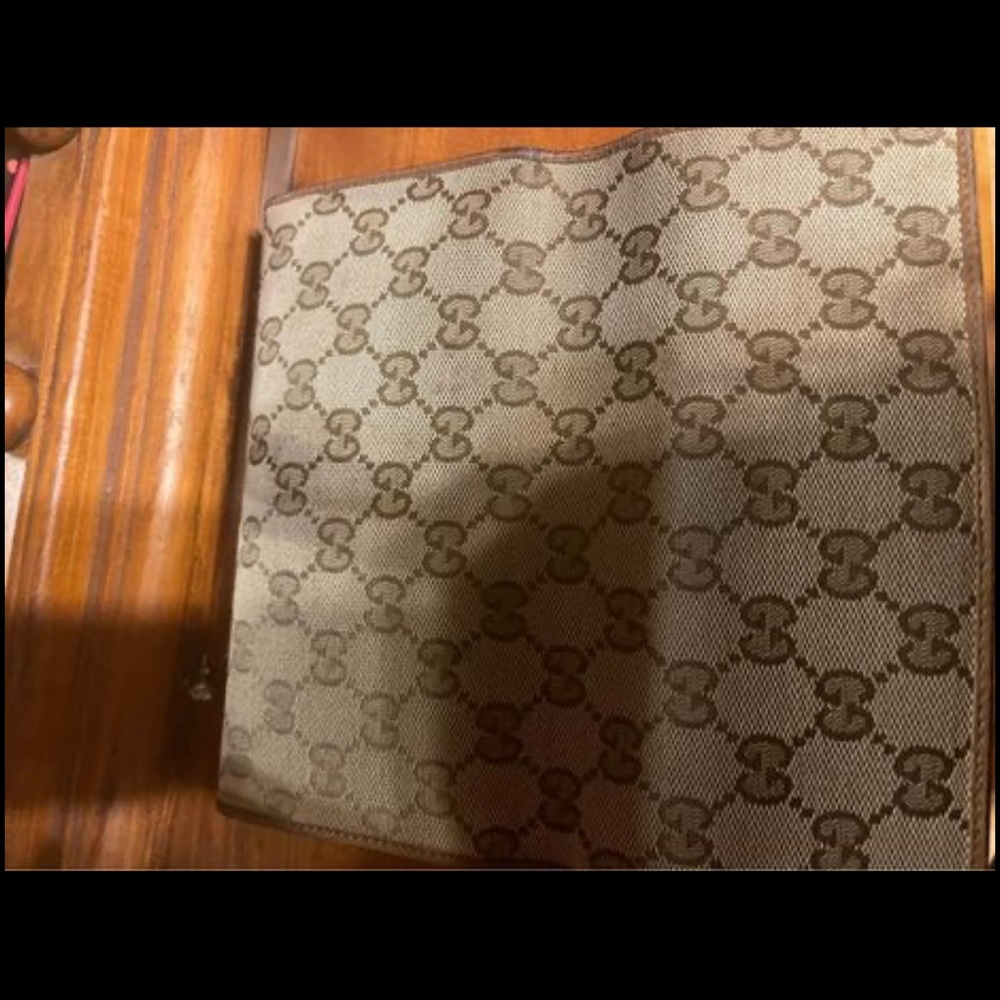 Authentic Gucci Wallet